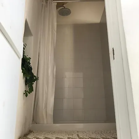 La Casa Si S.a.m. *